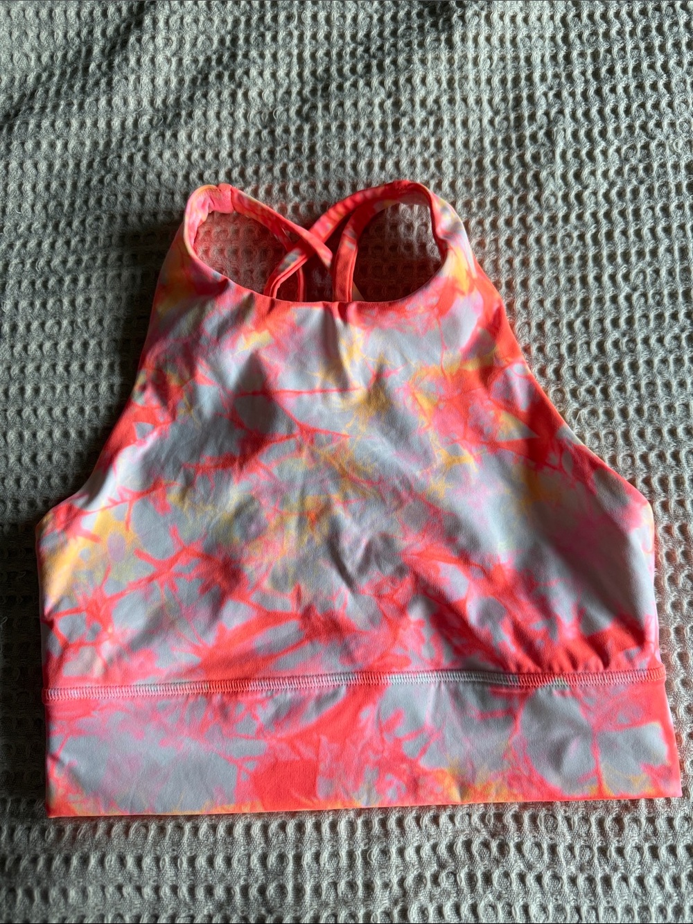 Lululemon high rise sports bra